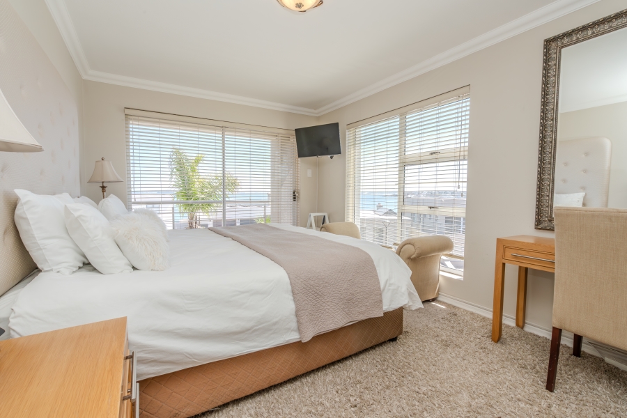 5 Bedroom Property for Sale in Waterfront Western Cape